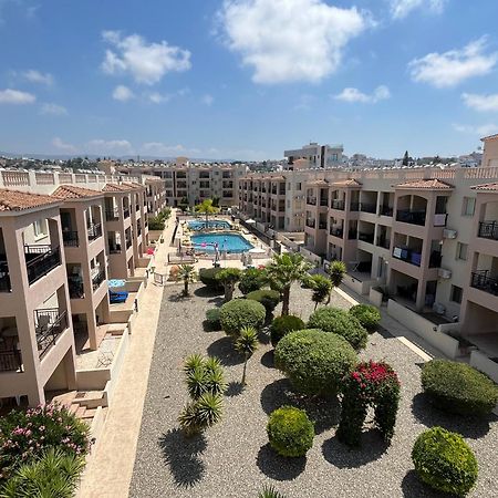 Royal Seacrest Residence Paphos Ngoại thất bức ảnh