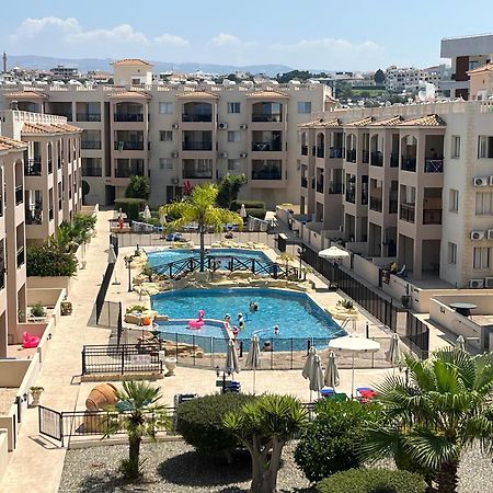 Royal Seacrest Residence Paphos Ngoại thất bức ảnh