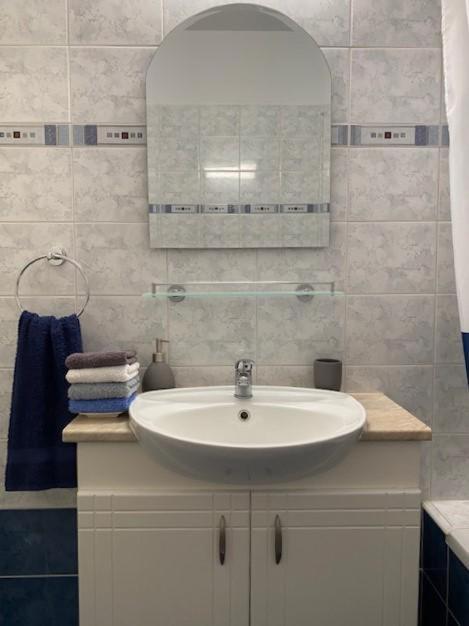 Royal Seacrest Residence Paphos Ngoại thất bức ảnh