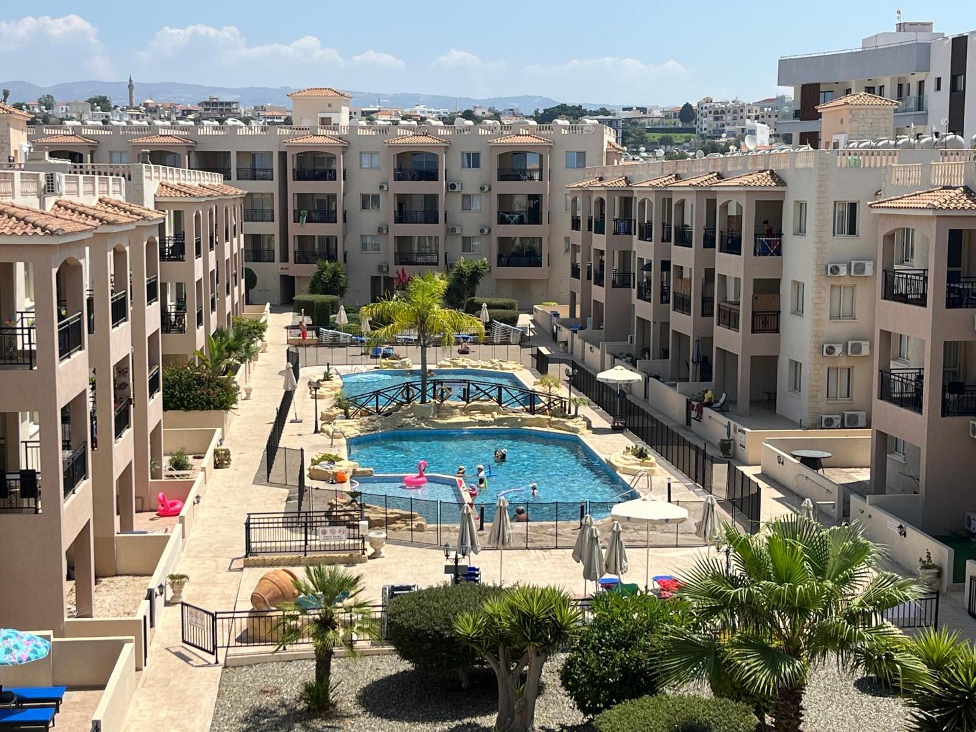 Royal Seacrest Residence Paphos Ngoại thất bức ảnh